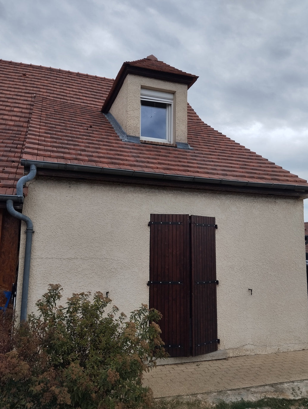 Remplacement du faîtage d’un chien-assis à Mareil-en-France (95850)