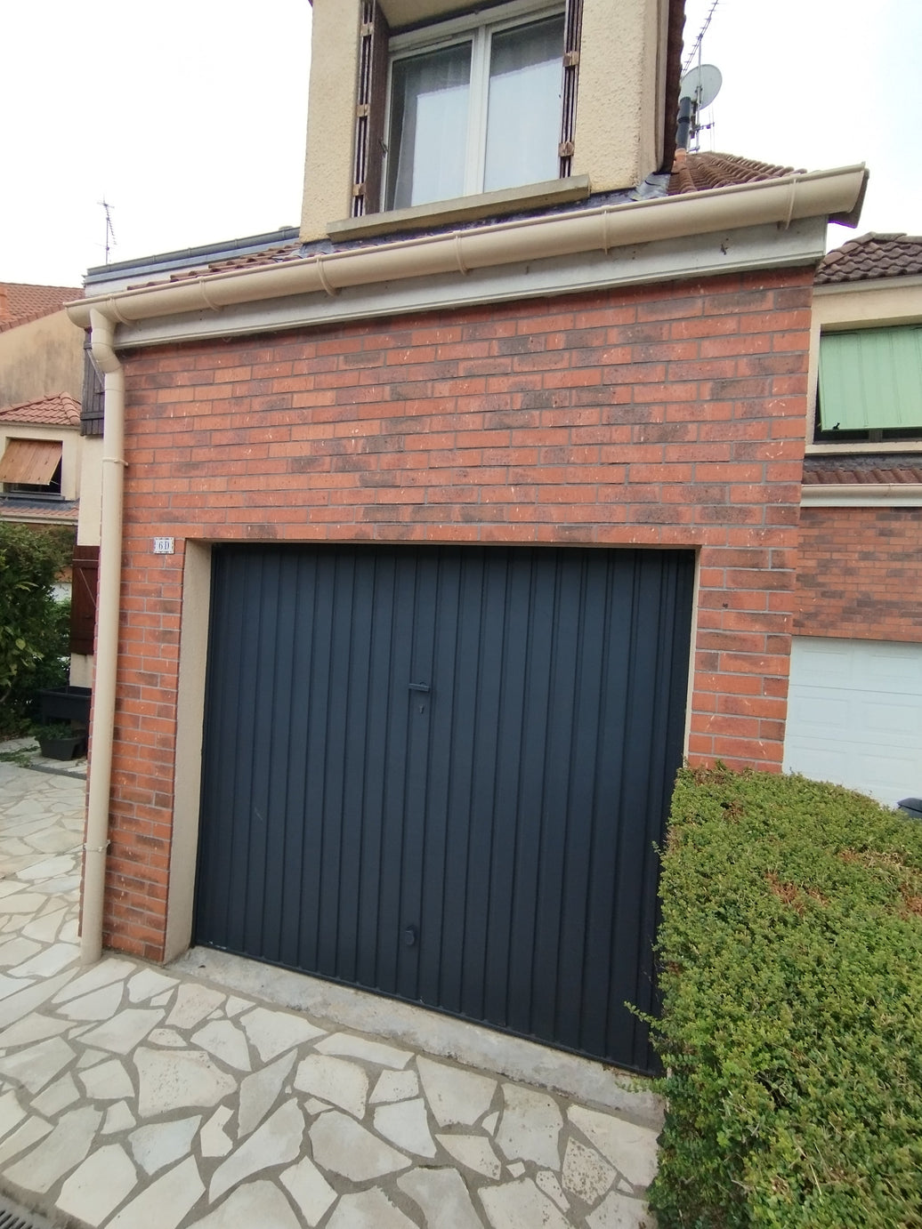 Remplacement d'une gouttière PVC à Villepreux (78450)